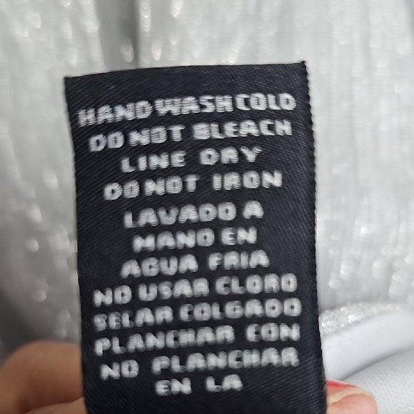 MSK Metallic Silver V-Neck Top - Picture 12 of 12